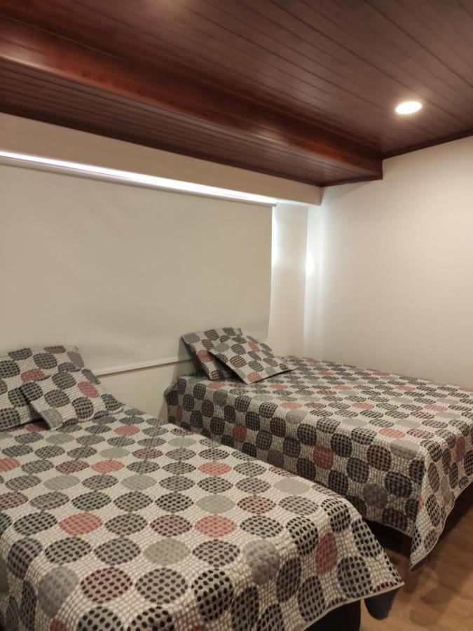 Acogedor Hostal Usaquen La Parada Del Tren Богота Экстерьер фото