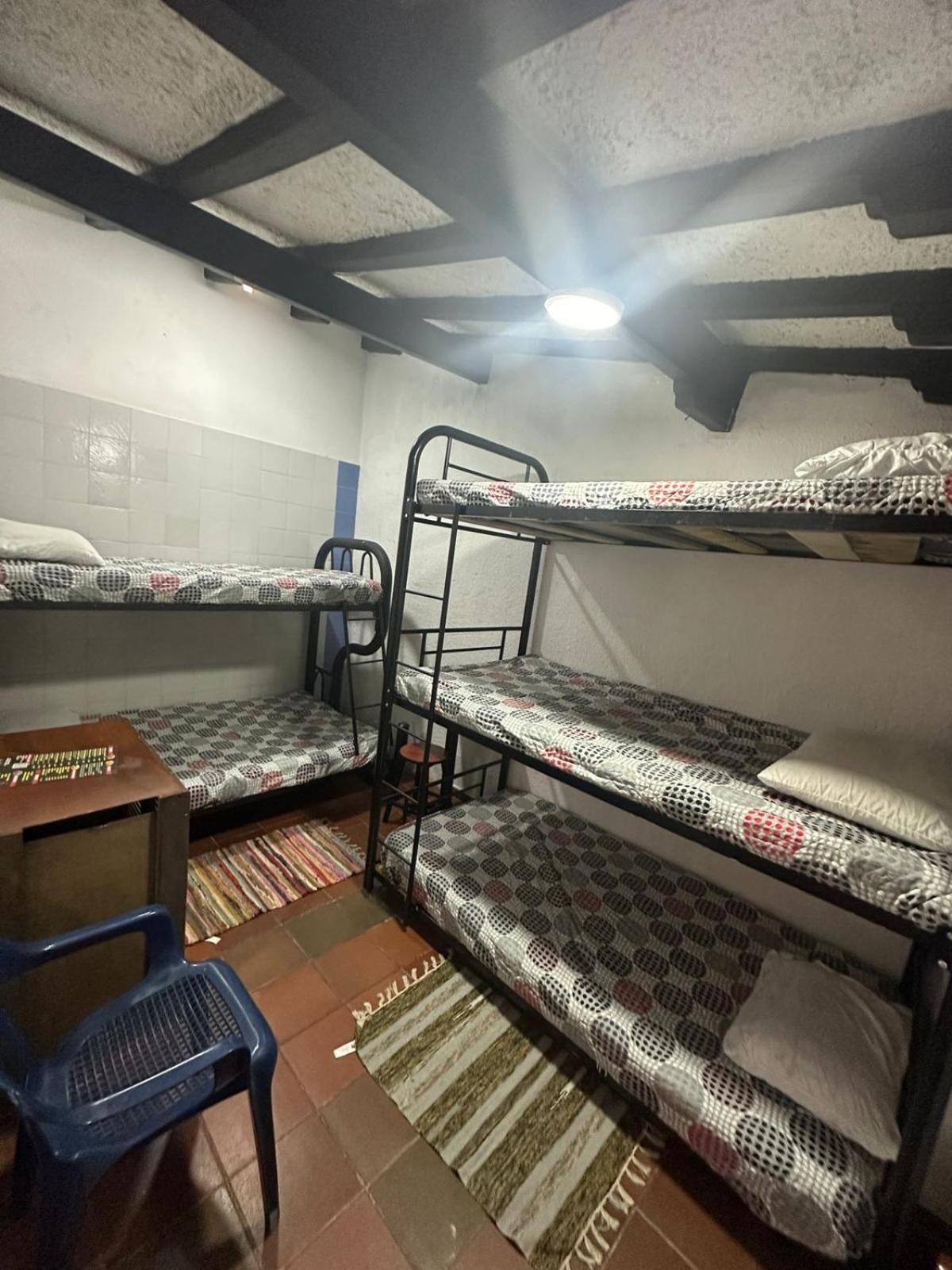 Acogedor Hostal Usaquen La Parada Del Tren Богота Экстерьер фото